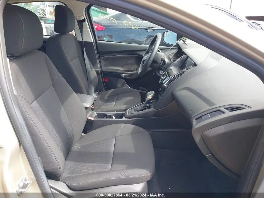 2017 FORD FOCUS SEL