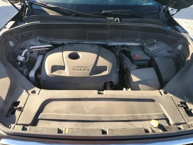 2018 VOLVO XC90 T6  