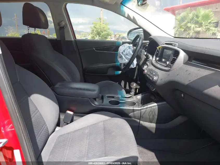 2017 KIA SORENTO 2.4L LX