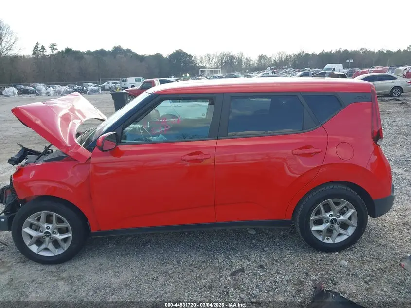 2022 KIA SOUL LX