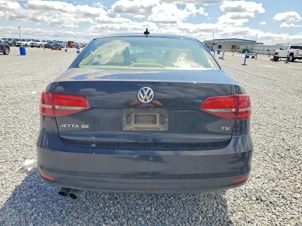 2017 VOLKSWAGEN JETTA SE  