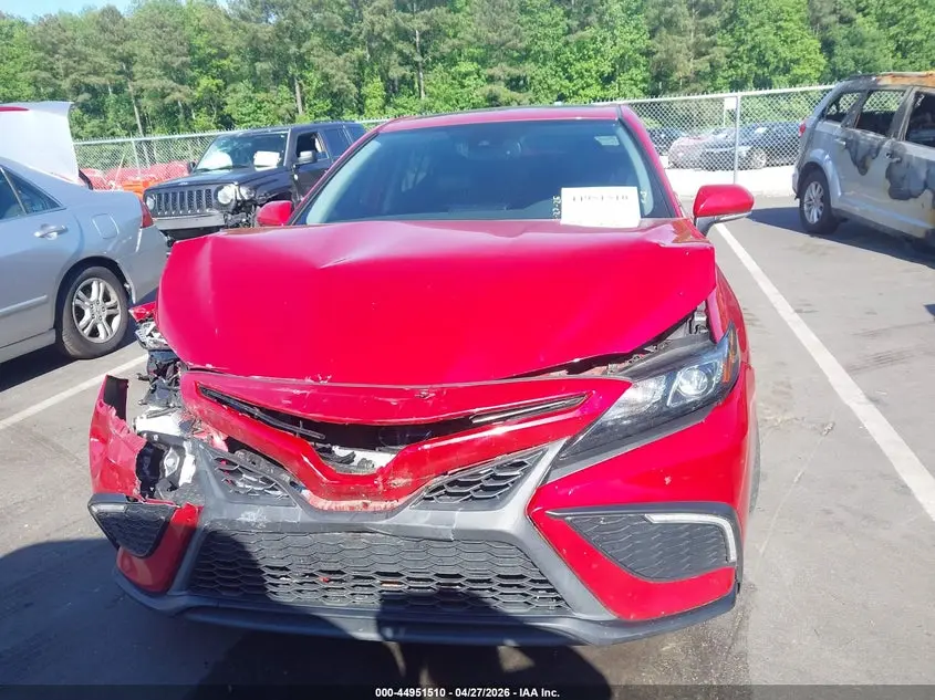 2022 TOYOTA CAMRY SE