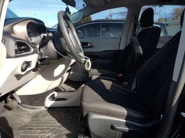 2020 CHRYSLER VOYAGER L  