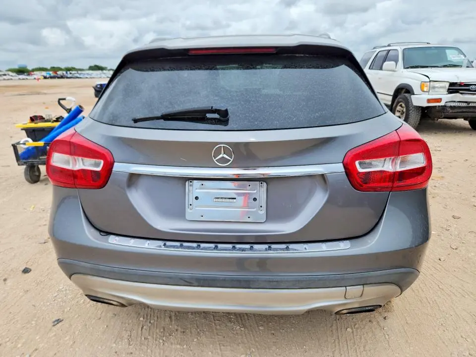 2016 MERCEDES-BENZ GLA 250  