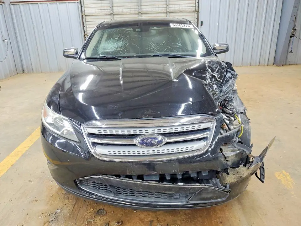 2010 FORD TAURUS LIMITED  