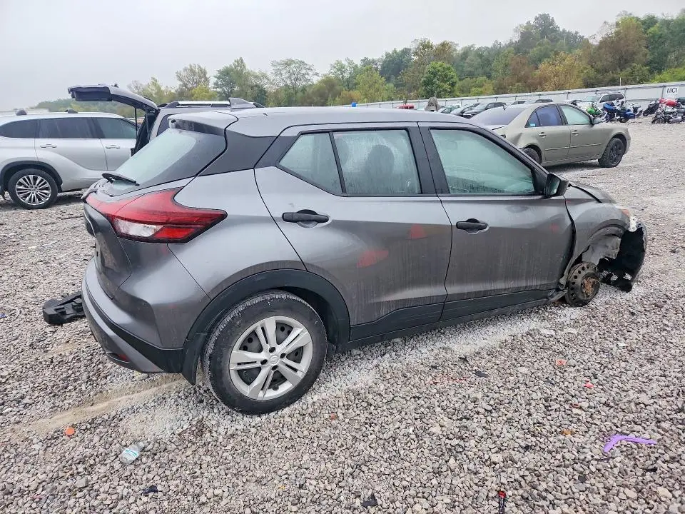 2023 NISSAN KICKS S  