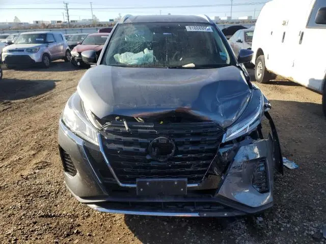 2022 NISSAN KICKS SV  