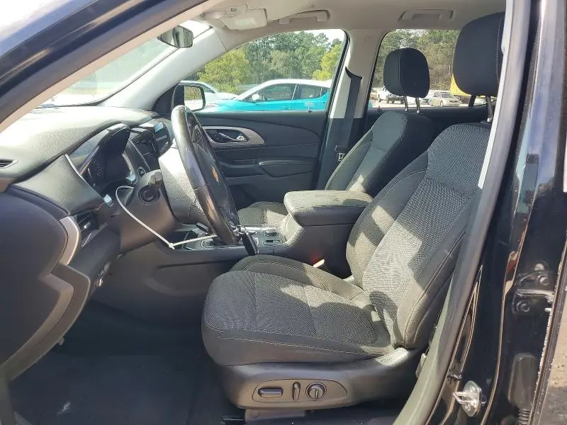 2019 CHEVROLET TRAVERSE LT  