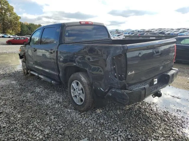 2017 TOYOTA TUNDRA CREWMAX SR5  