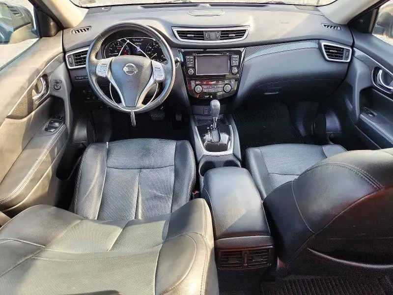 2016 NISSAN ROGUE SL  
