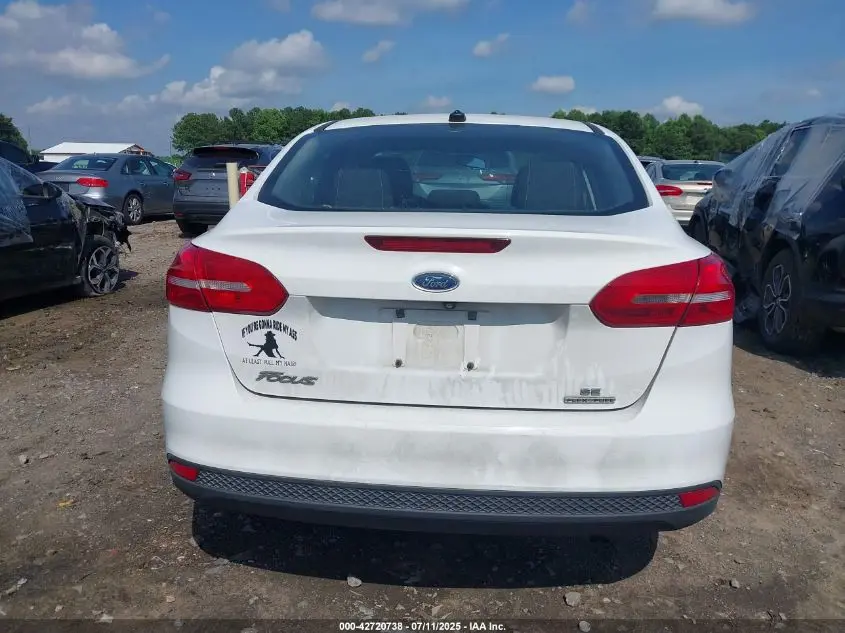 2016 FORD FOCUS SE