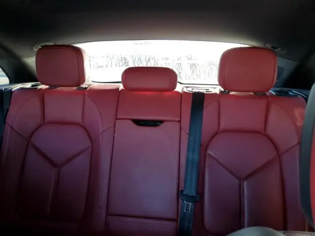 2015 PORSCHE MACAN S  