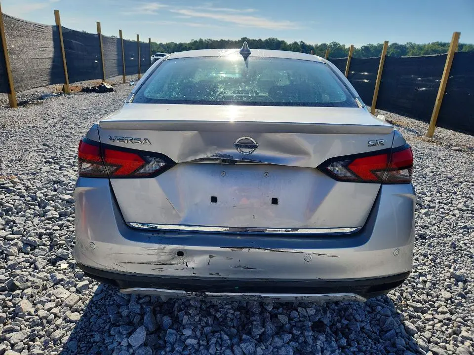 2020 NISSAN VERSA SR  