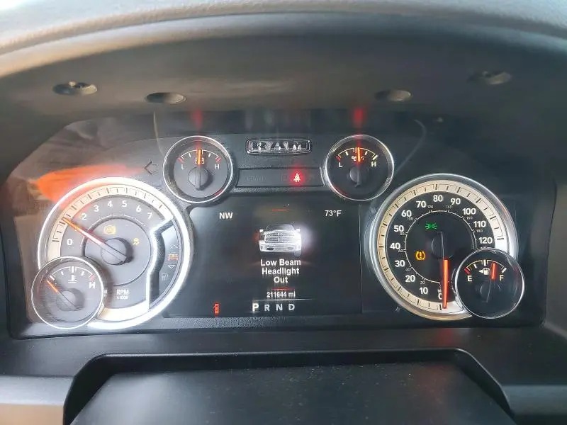 2017 RAM 1500 SLT  