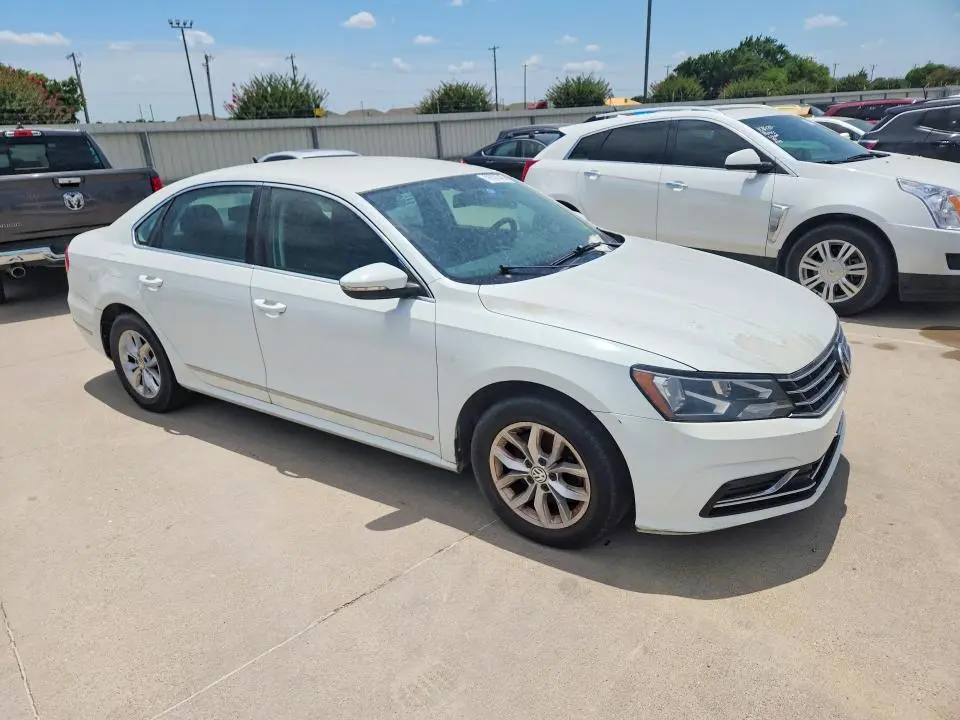 2016 VOLKSWAGEN PASSAT S  