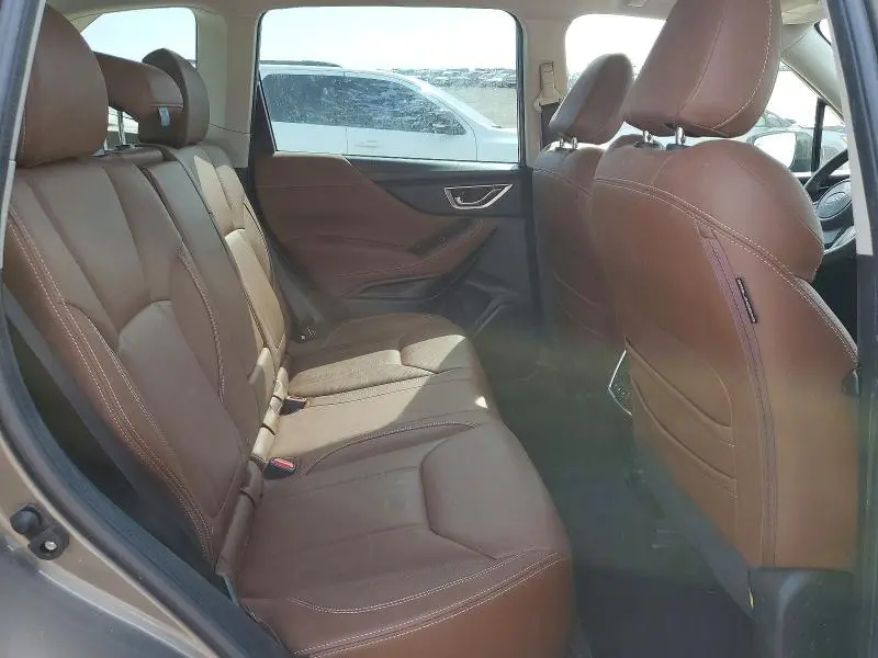 2021 SUBARU FORESTER   