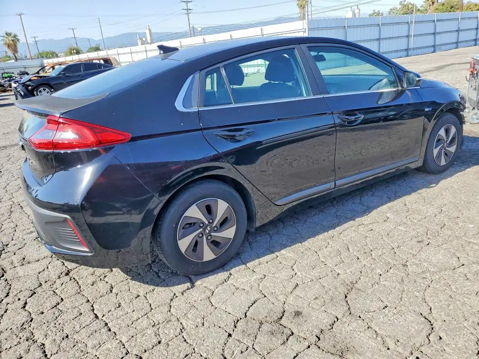 2018 HYUNDAI IONIQ SEL  