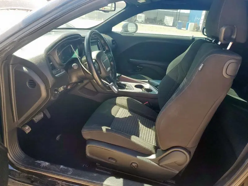 2021 DODGE CHALLENGER SXT  