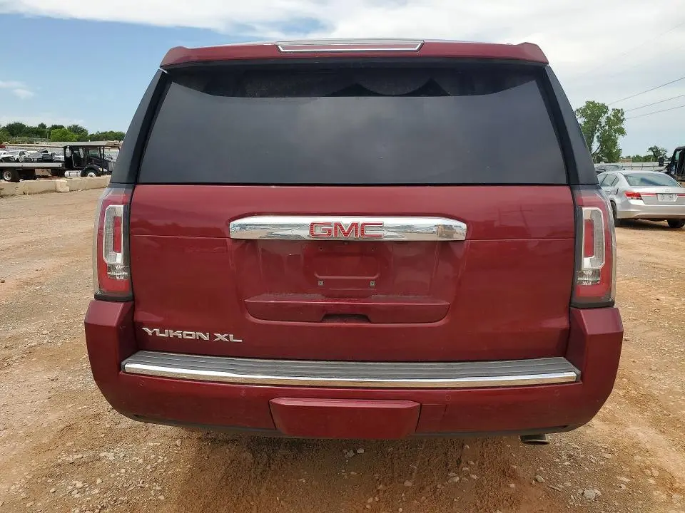 2018 GMC YUKON XL DENALI  