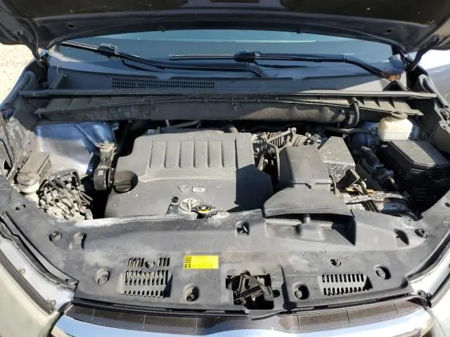 2016 TOYOTA HIGHLANDER XLE  