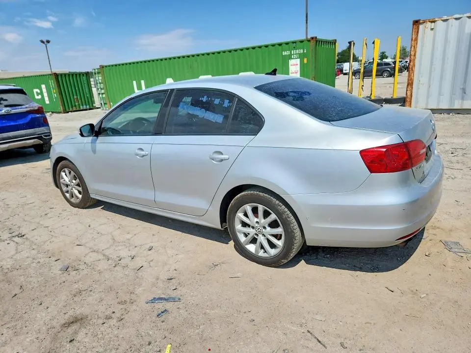 2011 VOLKSWAGEN JETTA SE  