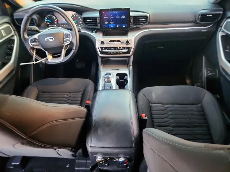 2021 FORD EXPLORER XLT  