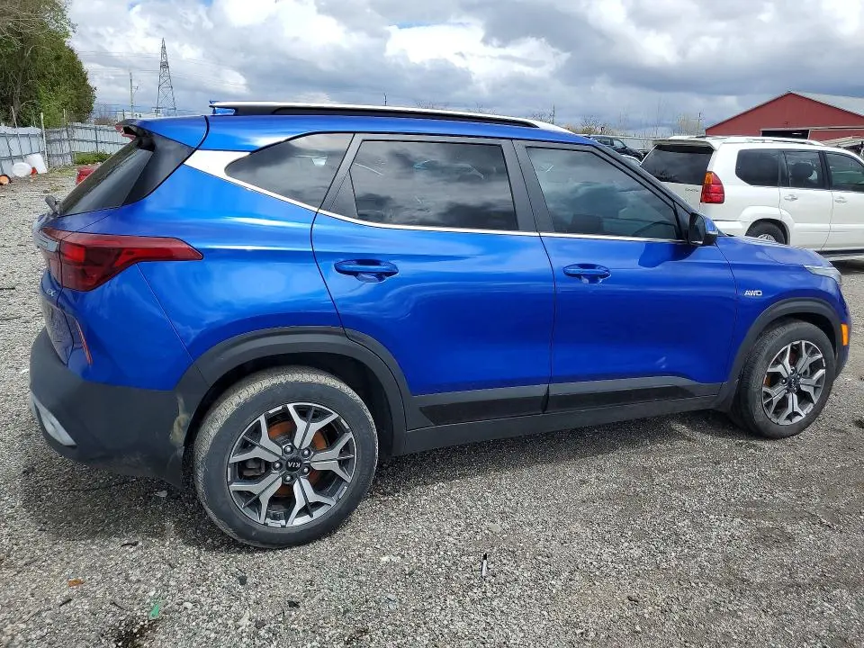2021 KIA SELTOS EX  