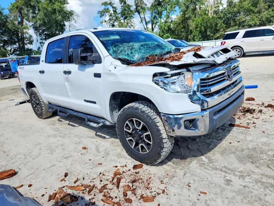 2015 TOYOTA TUNDRA SR5  