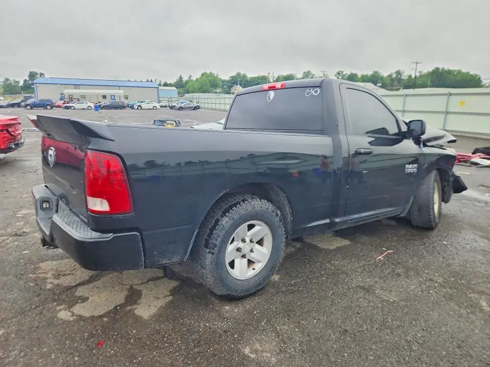 2013 RAM 1500 ST  
