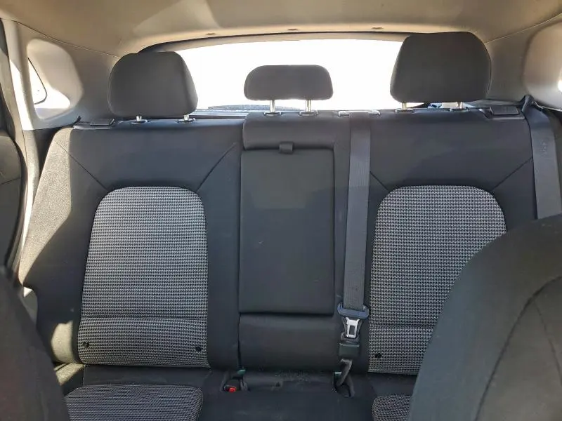 2020 HYUNDAI KONA SE  