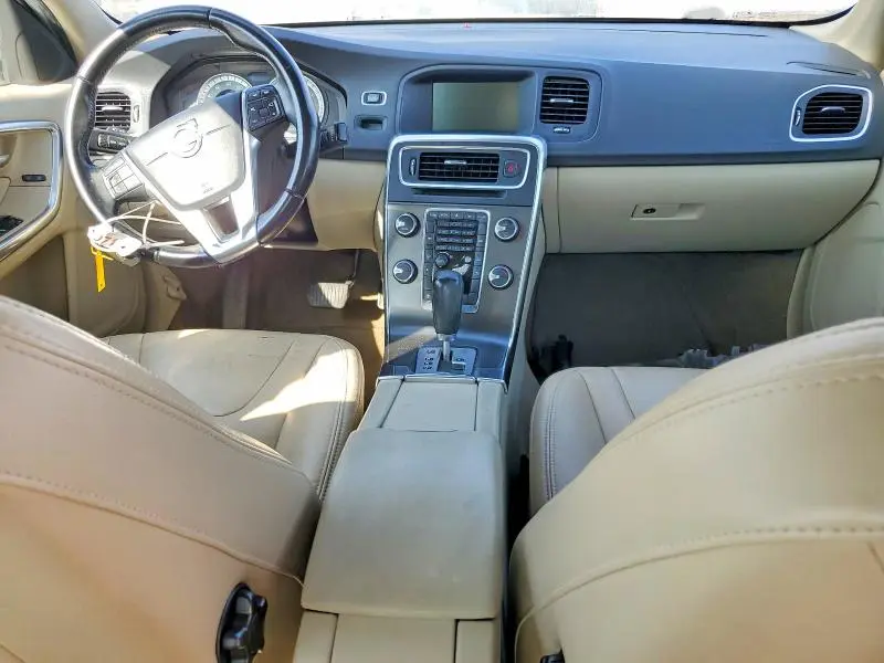 2012 VOLVO S60 T5  