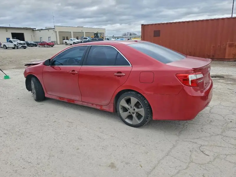 2012 TOYOTA CAMRY SE  