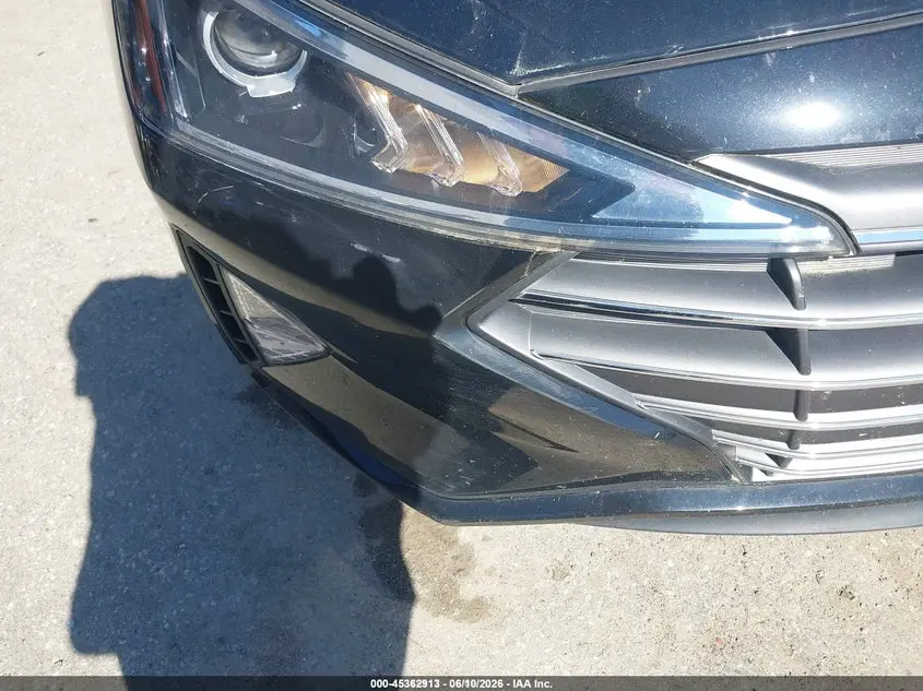2020 HYUNDAI ELANTRA SE