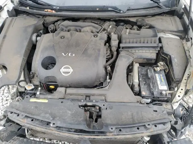 2010 NISSAN MAXIMA S  