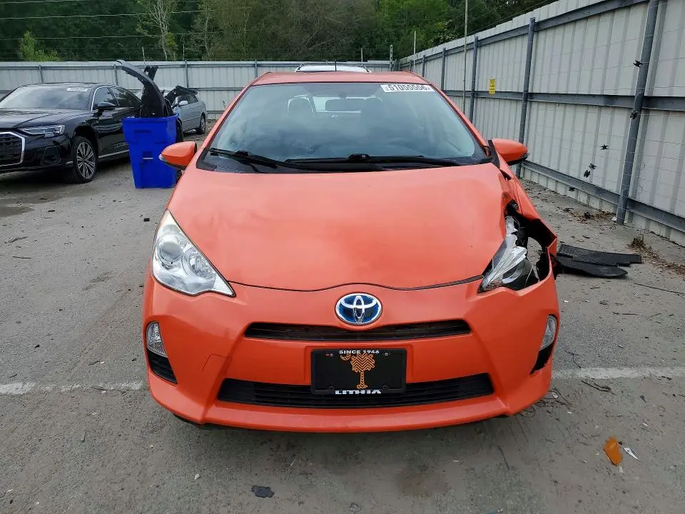 2014 TOYOTA PRIUS C TWO  