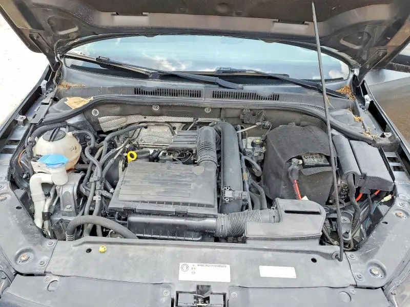 2016 VOLKSWAGEN JETTA SE  