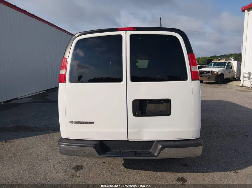 2017 CHEVROLET EXPRESS 3500 LT