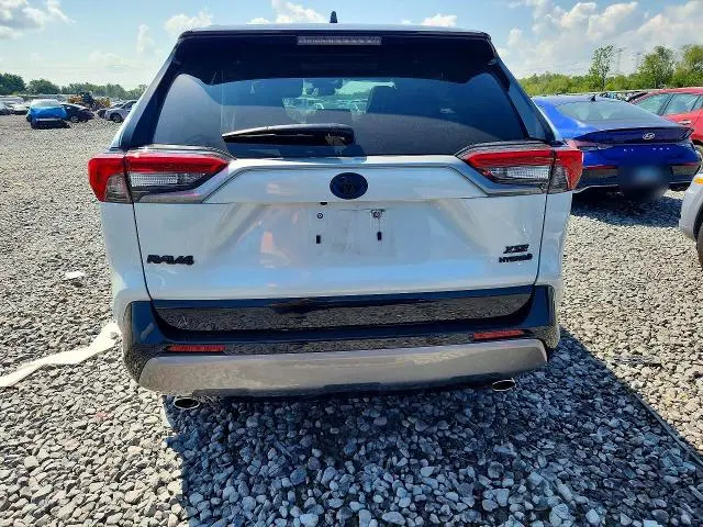 2024 TOYOTA RAV4 XSE  