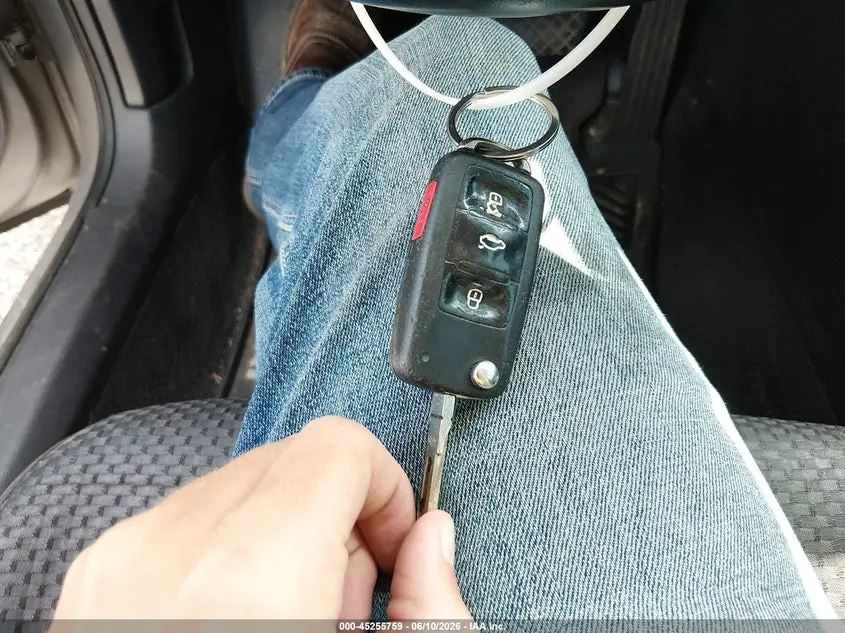 2012 VOLKSWAGEN PASSAT 2.5L S