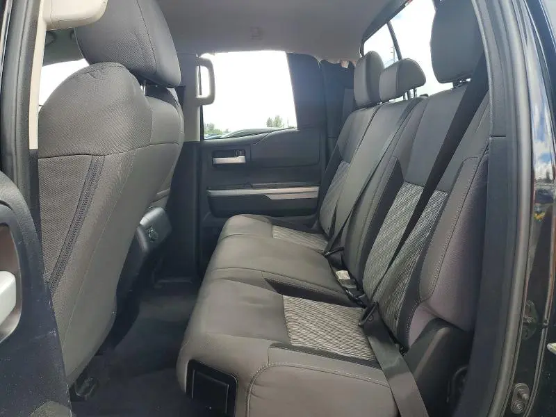 2018 TOYOTA TUNDRA SR5  