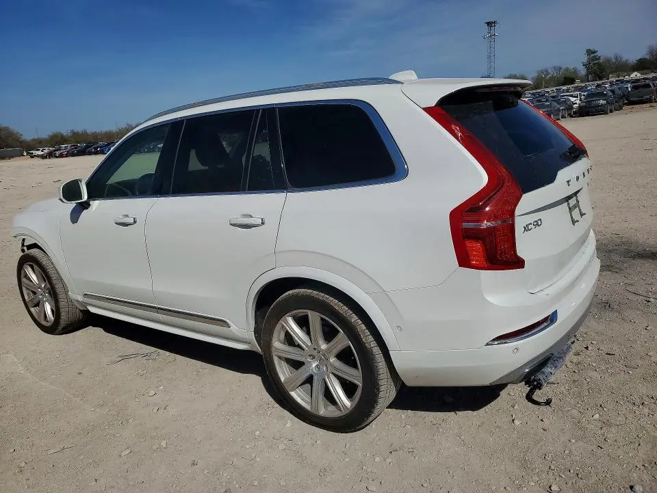 2018 VOLVO XC90 T6  
