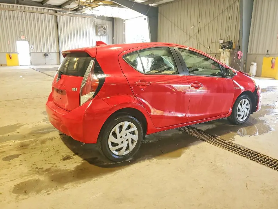 2015 TOYOTA PRIUS C TWO  