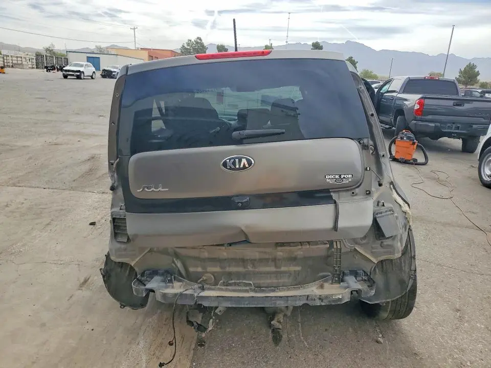 2017 KIA SOUL +  