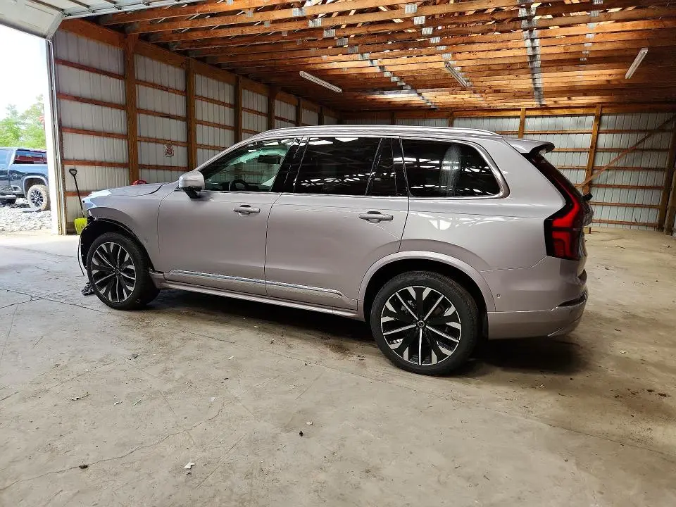 2026 VOLVO XC90 PLUS  