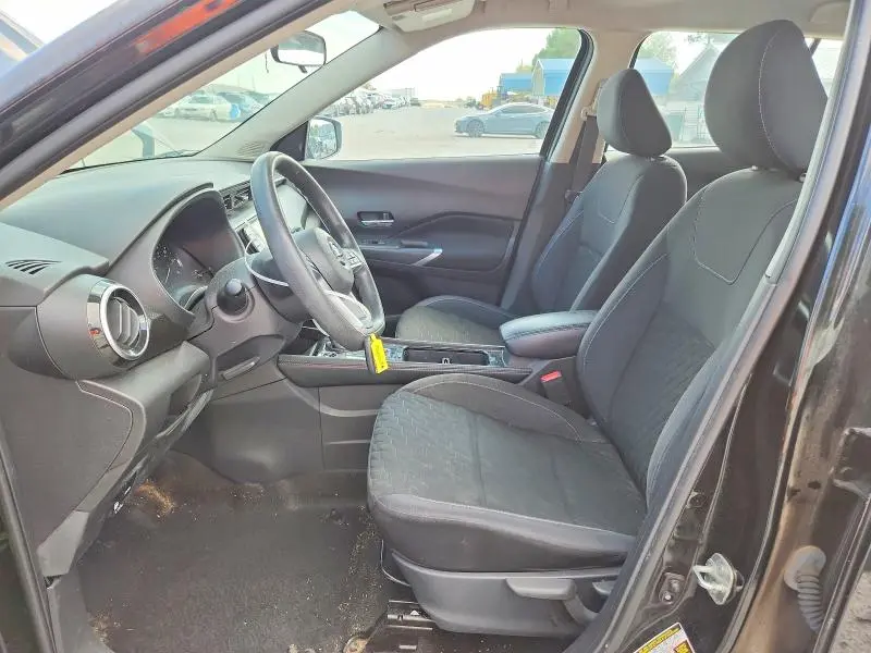 2021 NISSAN KICKS SV  