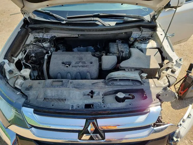2018 MITSUBISHI OUTLANDER SE  