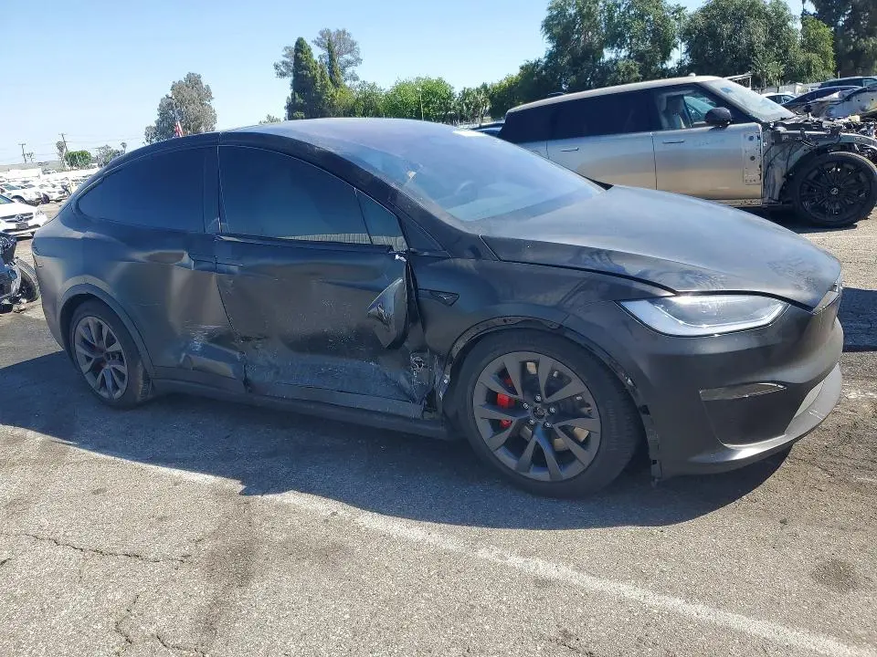 2025 TESLA MODEL X   