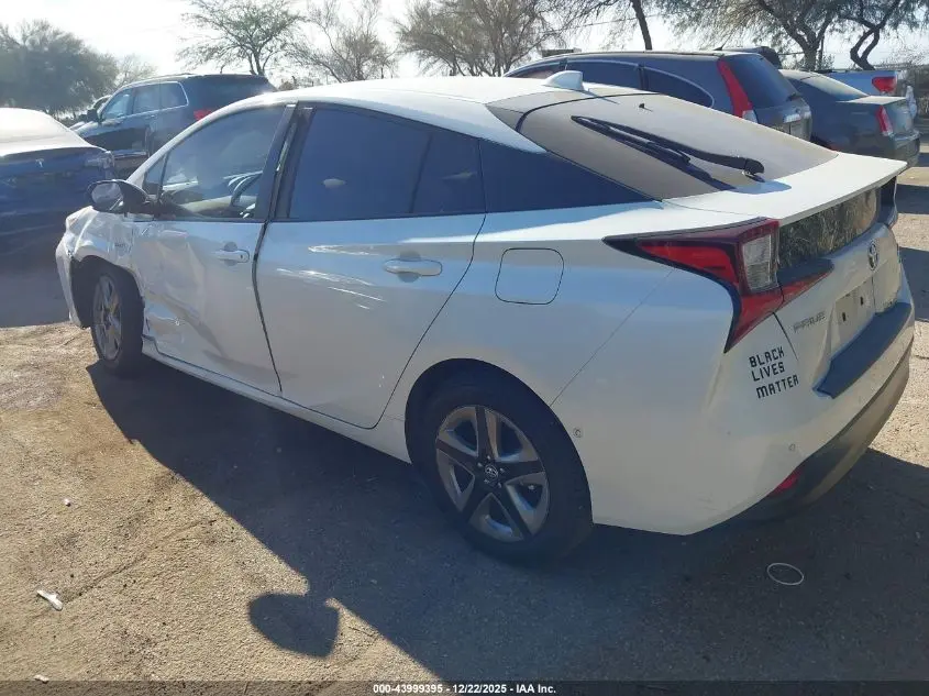2020 TOYOTA PRIUS XLE
