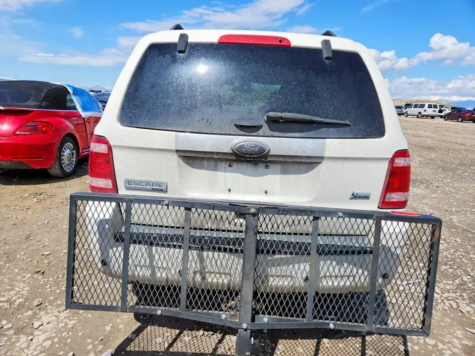 2011 FORD ESCAPE LIMITED  