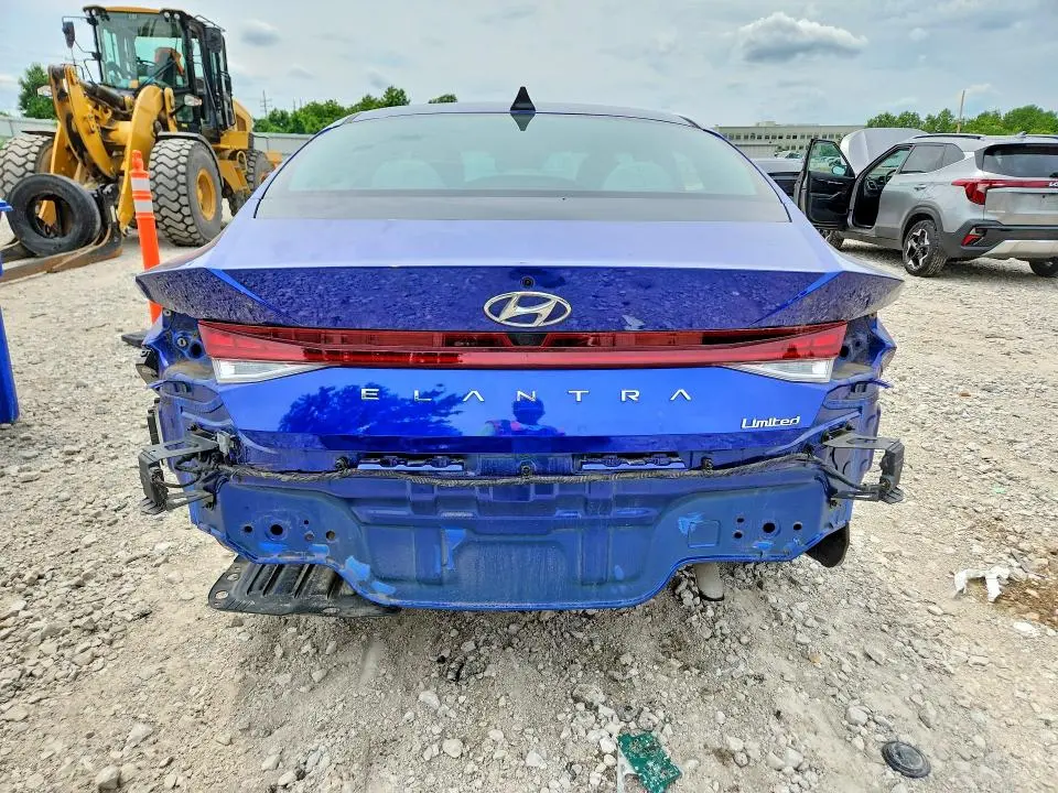 2023 HYUNDAI ELANTRA LIMITED  